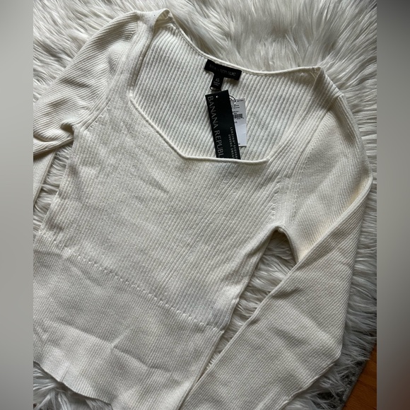 Banana Republic lenzing ecovero serene sweater - Picture 3 of 6